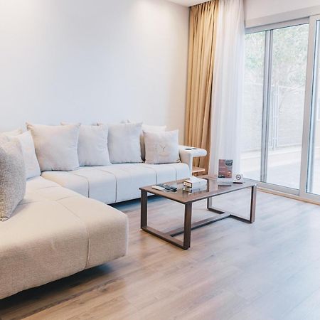The Suites Near Auc By Elegant Каир Экстерьер фото