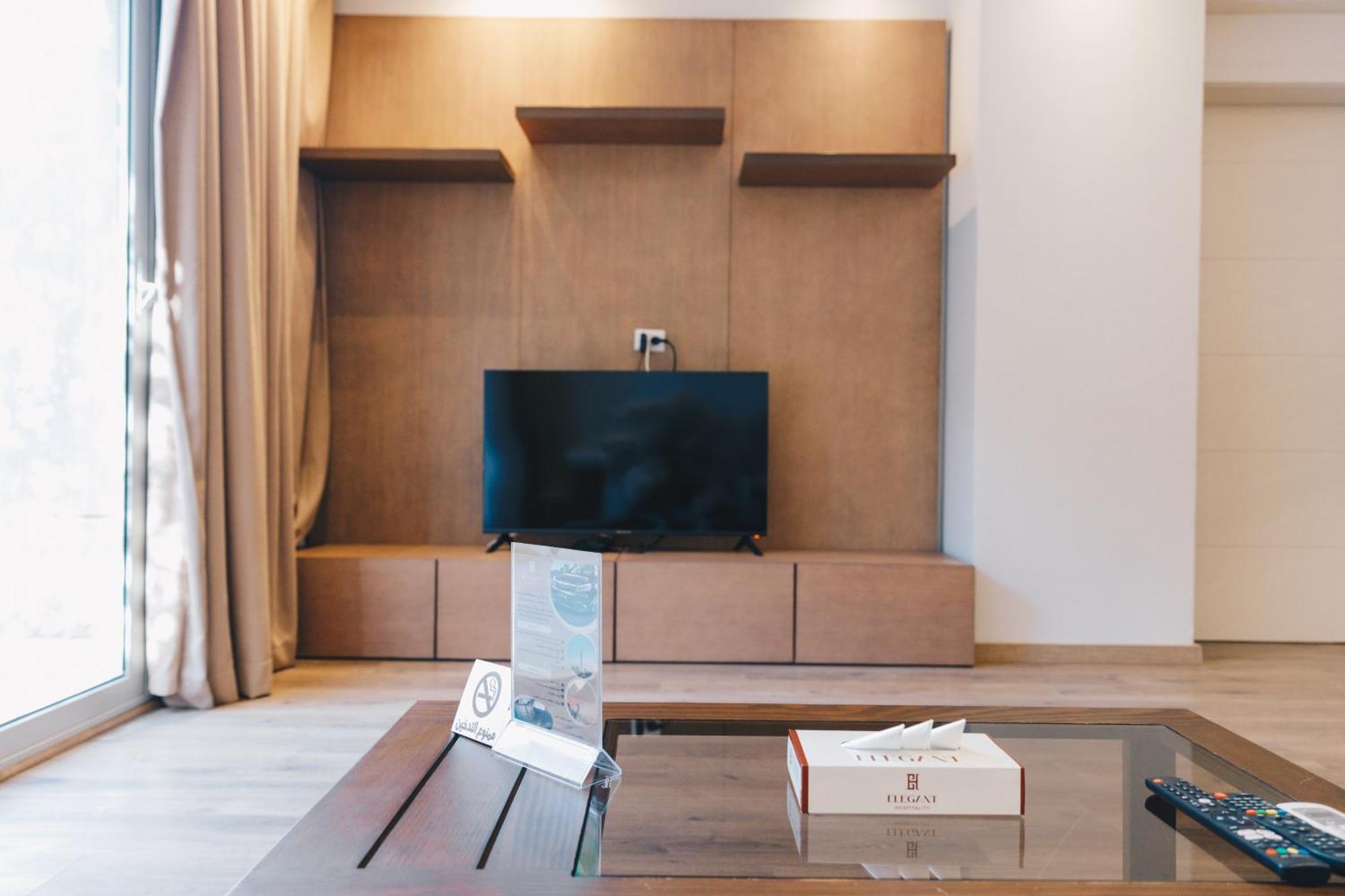The Suites Near Auc By Elegant Каир Экстерьер фото