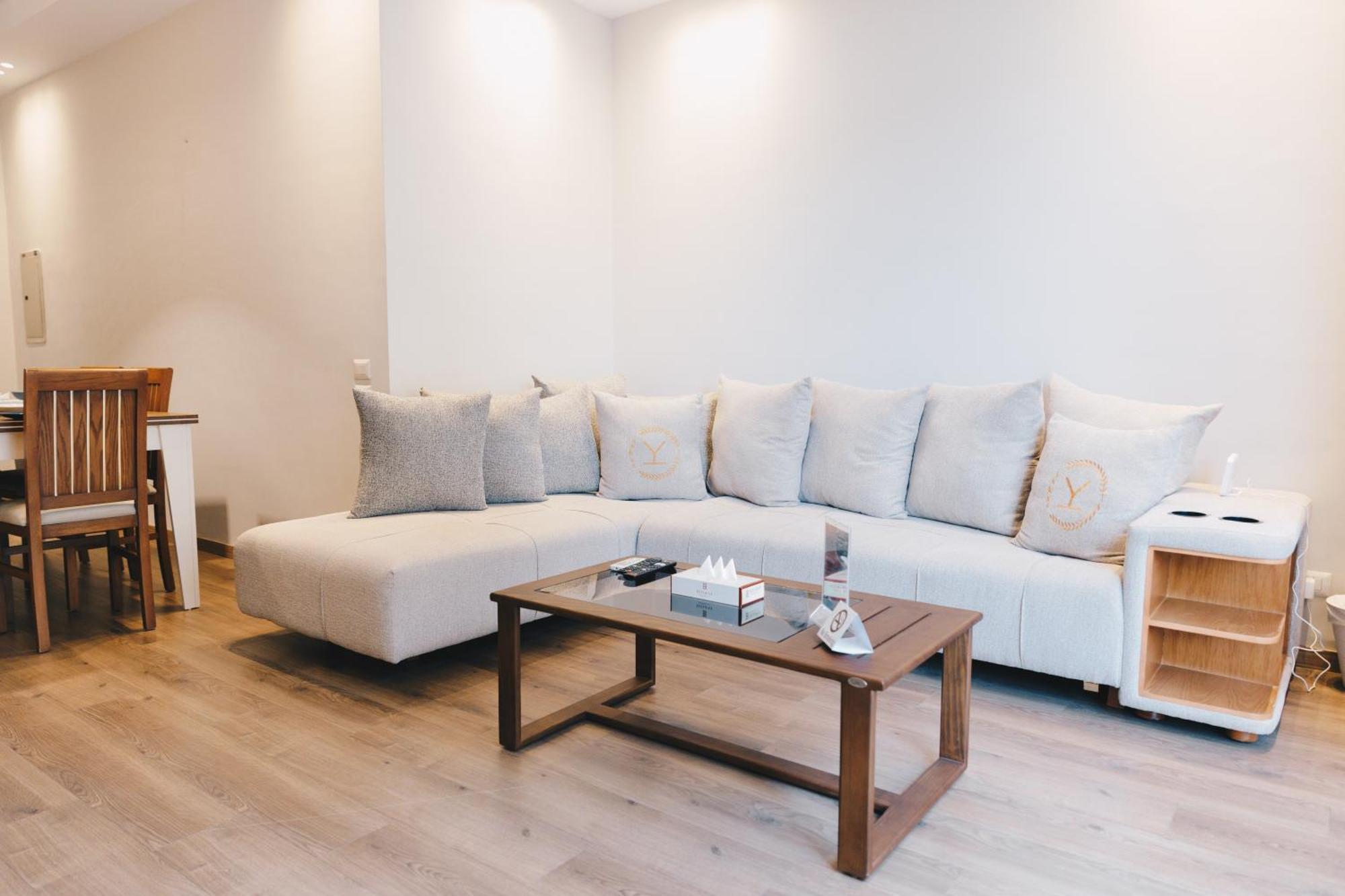 The Suites Near Auc By Elegant Каир Экстерьер фото