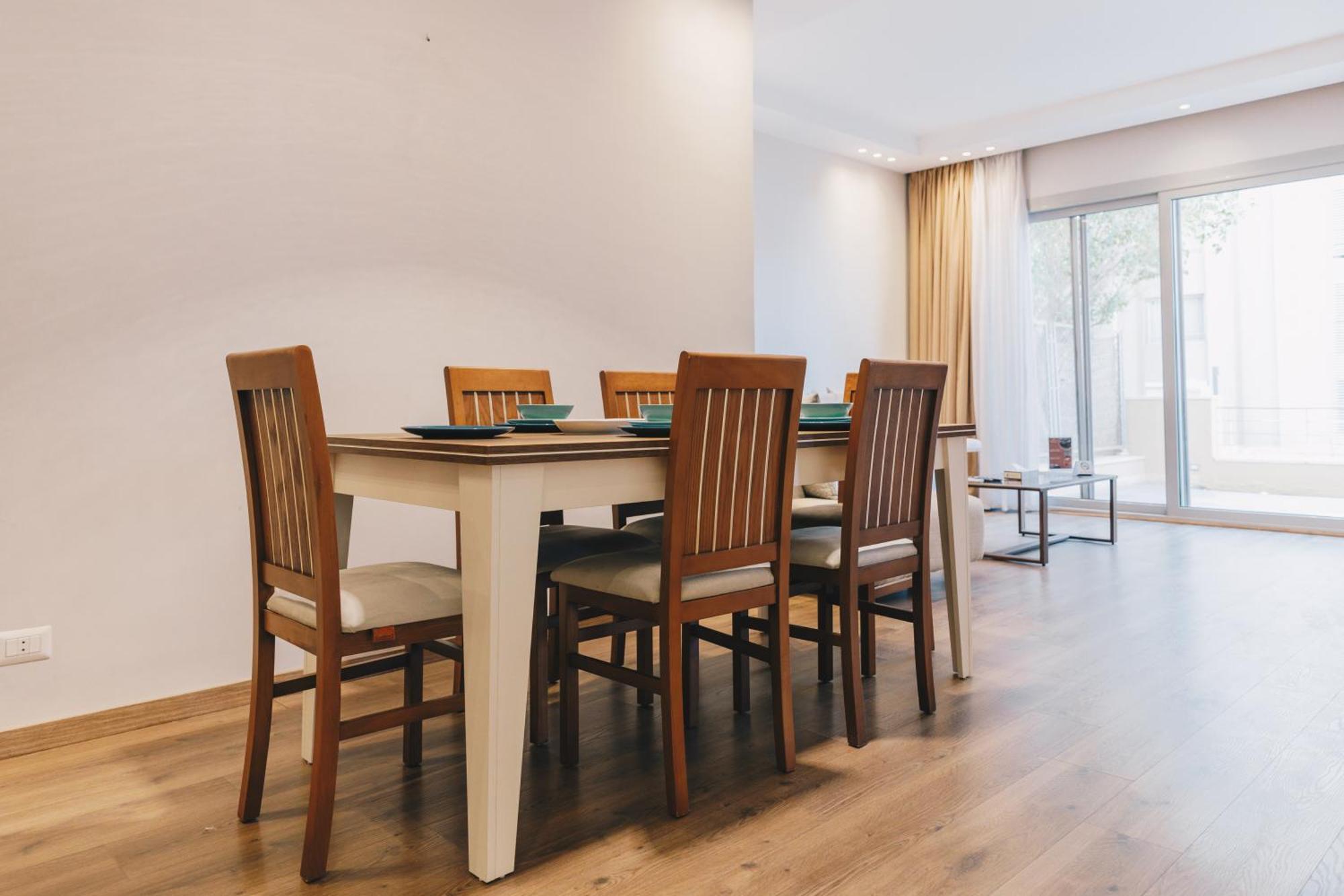 The Suites Near Auc By Elegant Каир Экстерьер фото